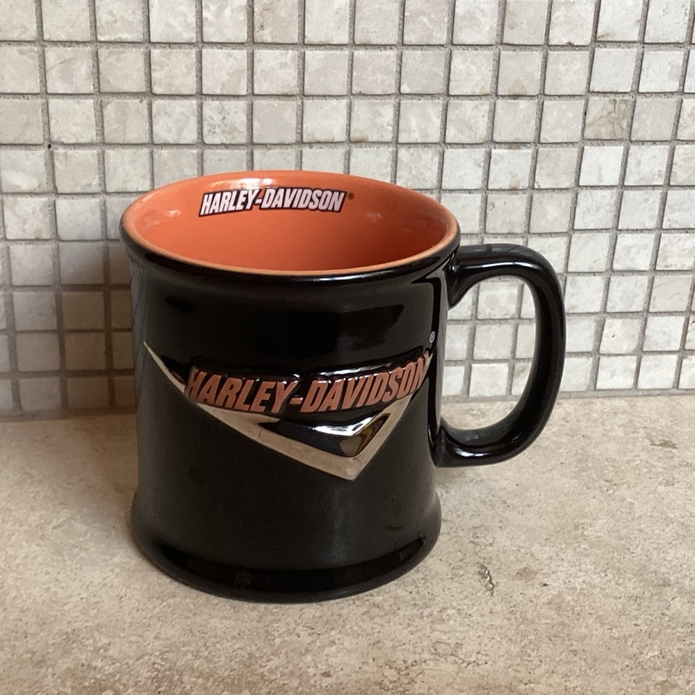 HARLEY DAVIDSON OFFICIAL EMBOSSED 16oz COFFEE MUG NWOT